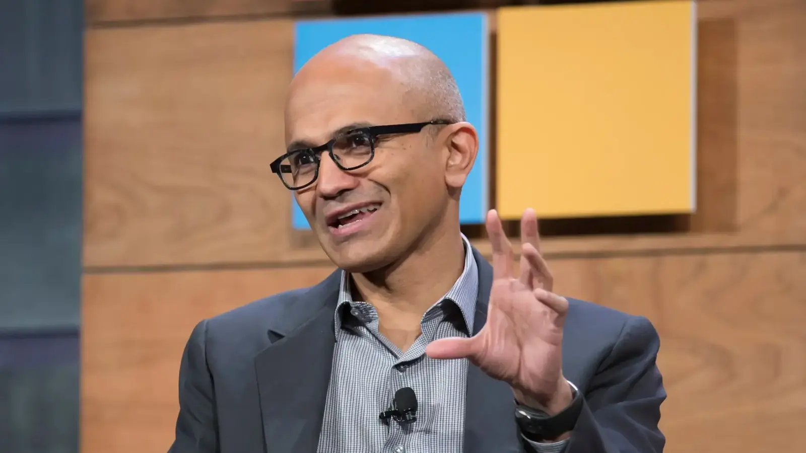 Microsoft piedāvā brīvprātīgu iziešanas paketi 60,000