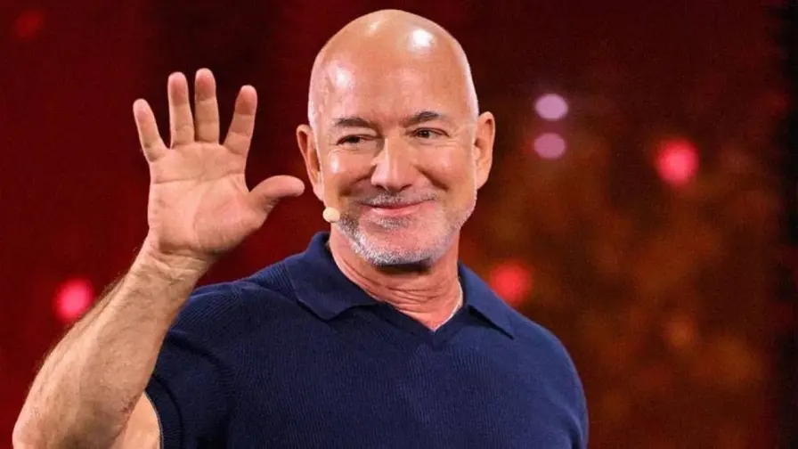 Bezos: Mākslīgais intelekts var samazināt darba nedēļu